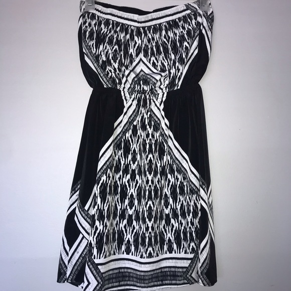 👛 Patterned Express Mini Dress - Picture 4 of 5